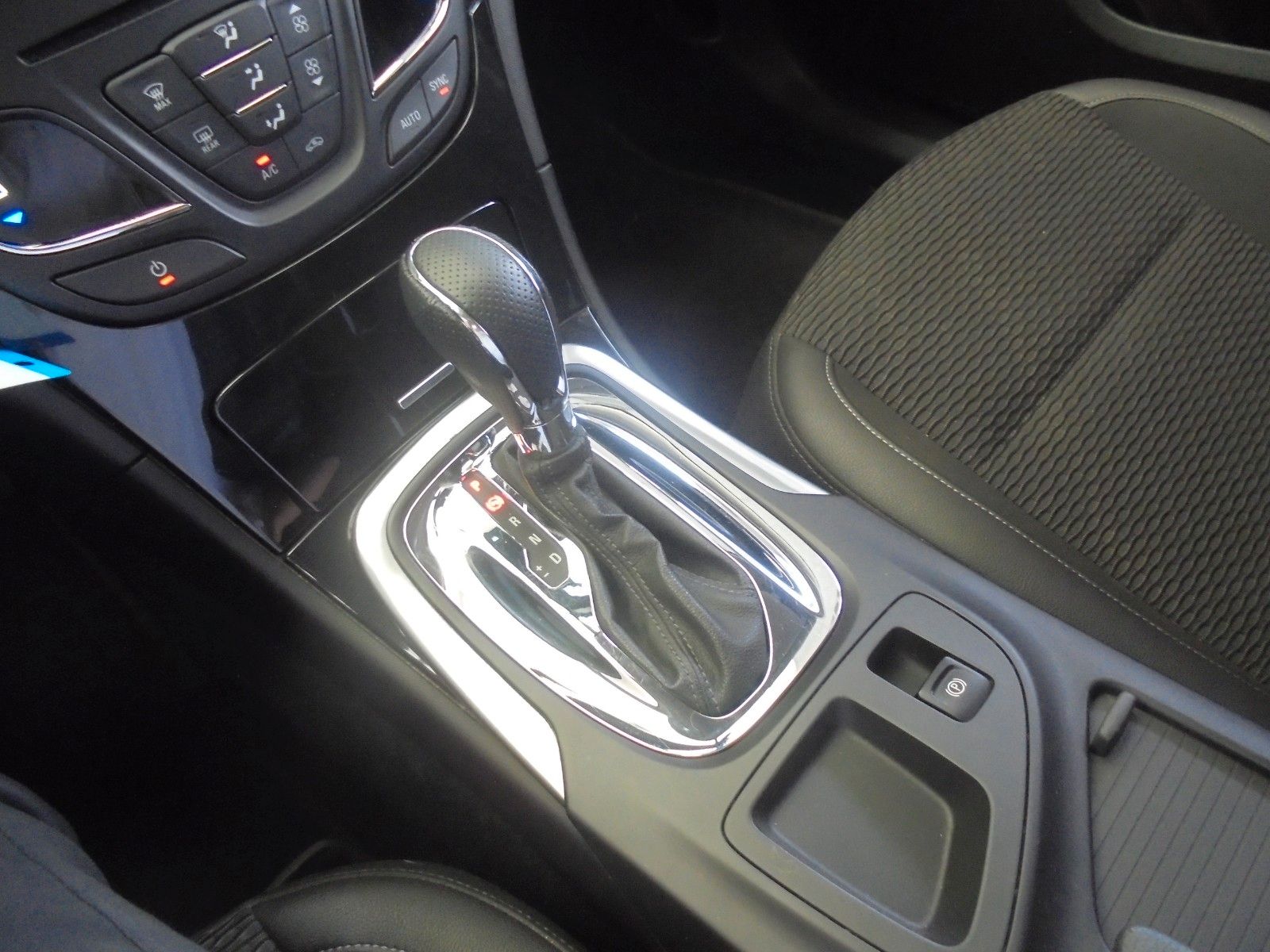 Fahrzeugabbildung Opel Insignia A Sports Tourer B Innovation Aut./Navi/