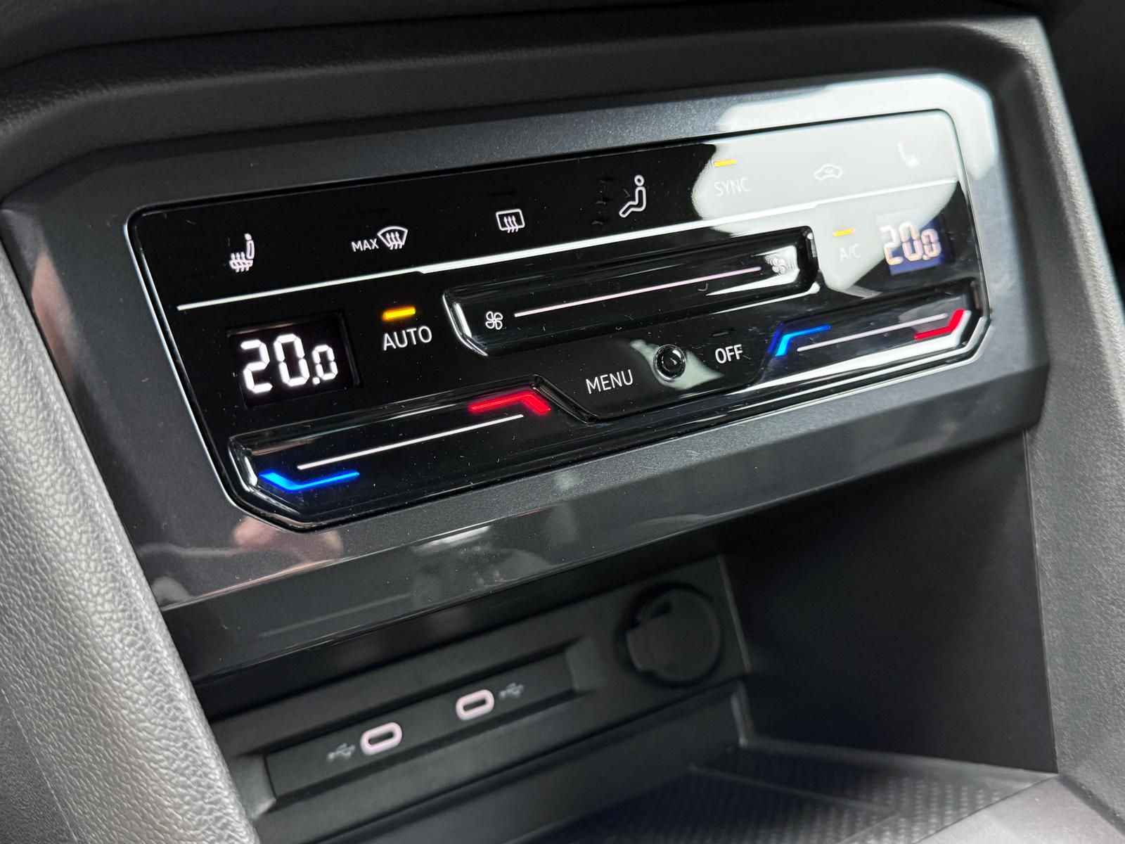 Fahrzeugabbildung Volkswagen 2.0 TSI R-LINE/4MOTION/7-SITZE/AHK/MATRIX/HUD/AC