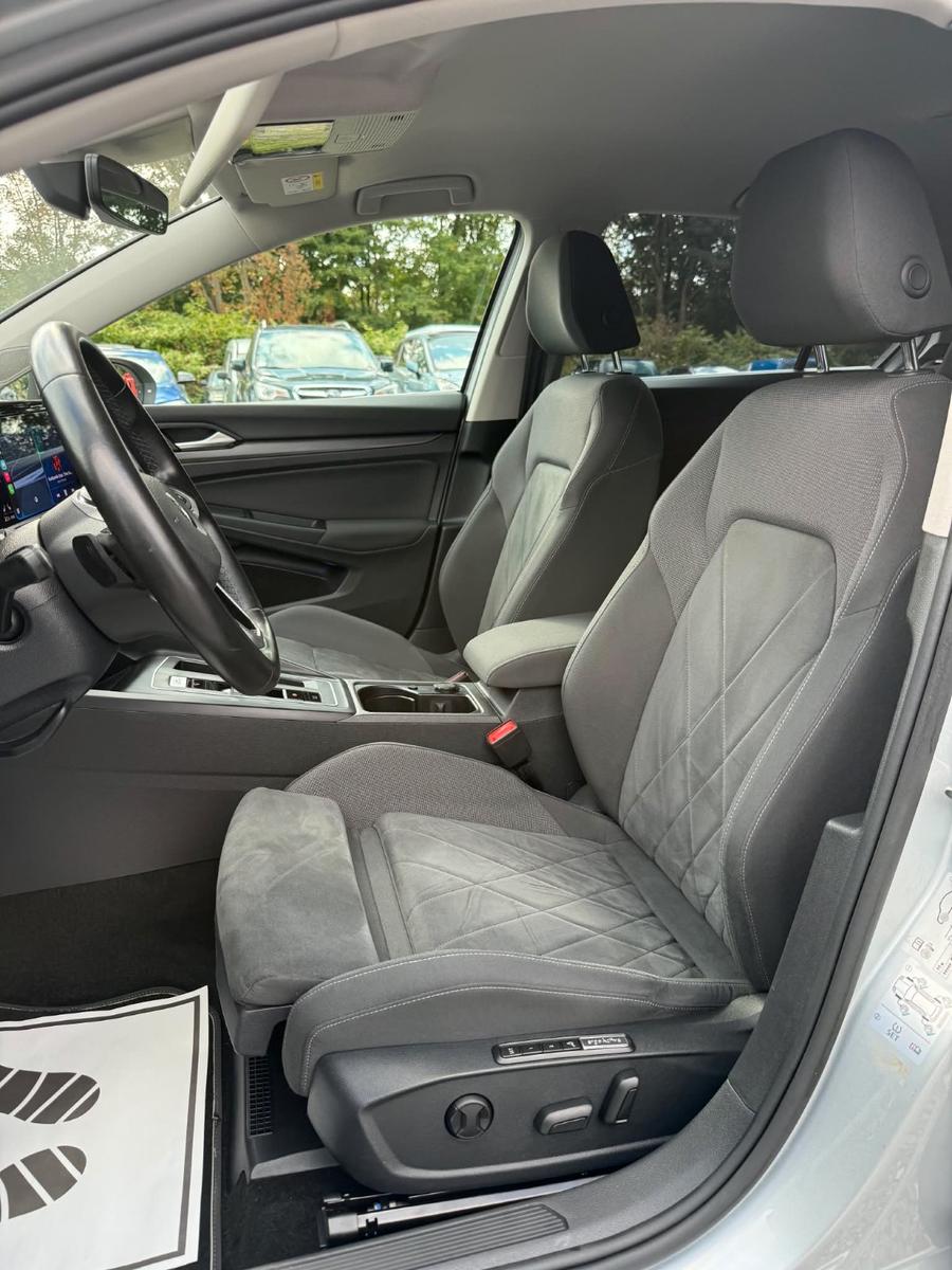 Volkswagen Golf VIII Lim. 1st Edition eTSI*Matrix LED*DCC*, миниатюра 8
