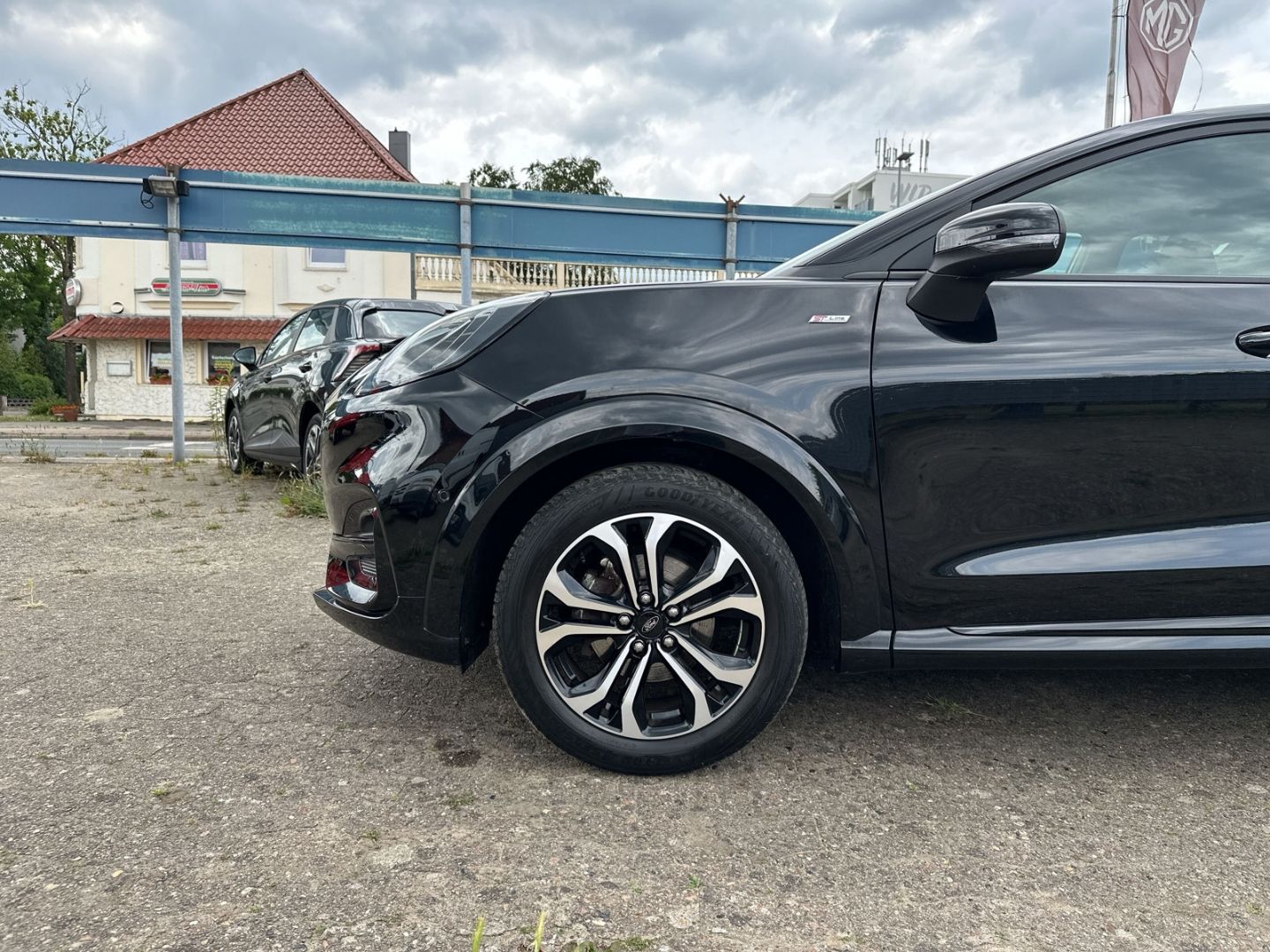 Fahrzeugabbildung Ford Puma Hybrid ST-Line X 1.0 EcoBoost Mild EU6d Nav