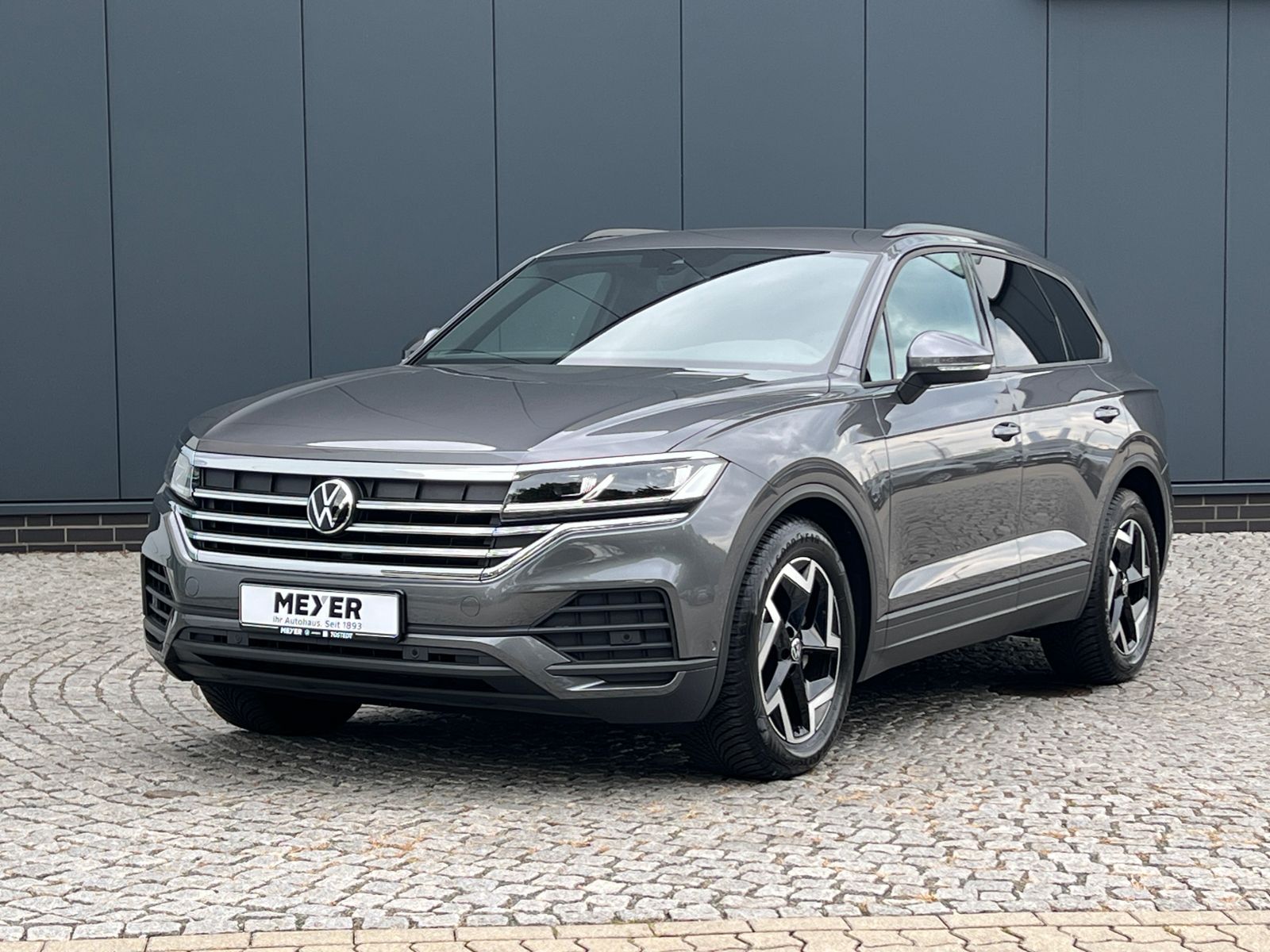 Fahrzeugabbildung Volkswagen Touareg 3.0 TDI 4Motion *AHK, Luftfederung, 19"-