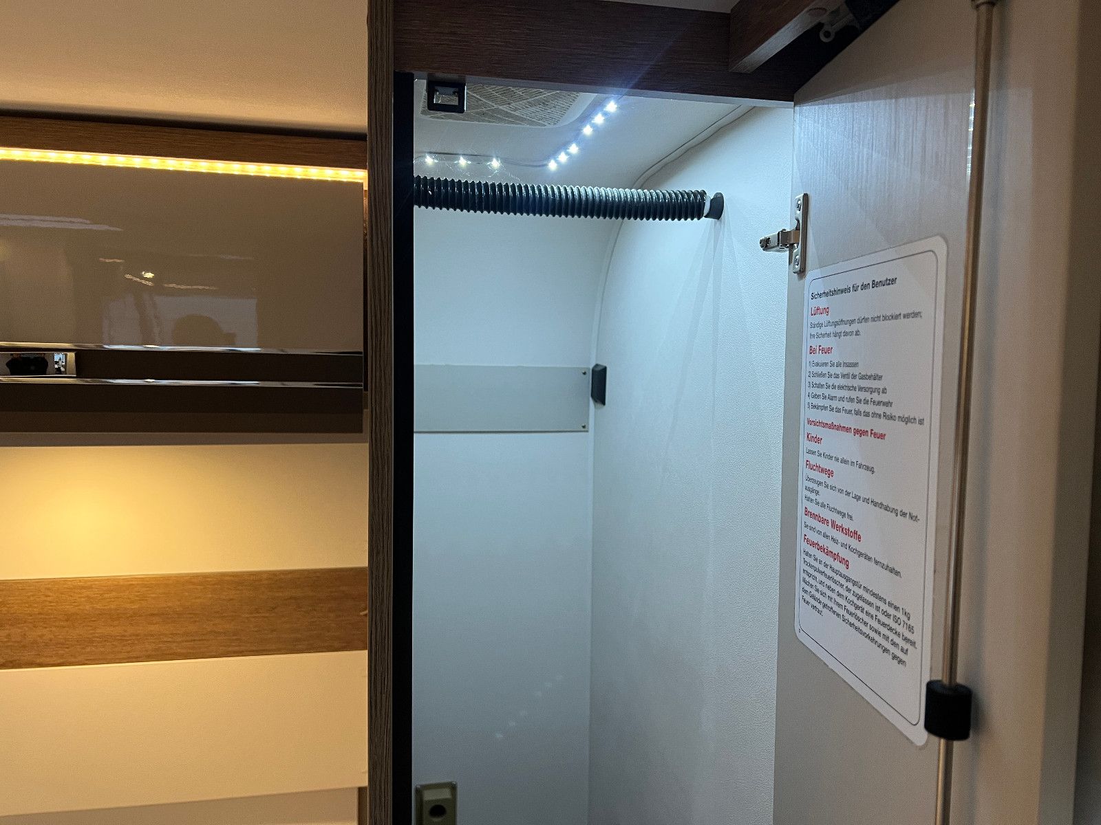 Fahrzeugabbildung Dethleffs Trend I 7057 DBL EBL SOLAR SAT TV LOUNGE 1.HAND