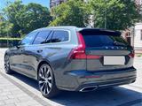 Volvo V60 T6 AWD Geartronic Inscription V-Max 250 km/h - Volvo V60: Geartronic
