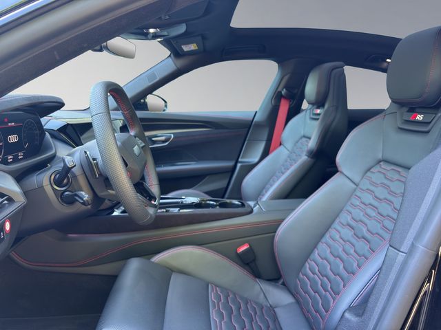 RS e-tron GT performance B&O HUD MATRIX-LED