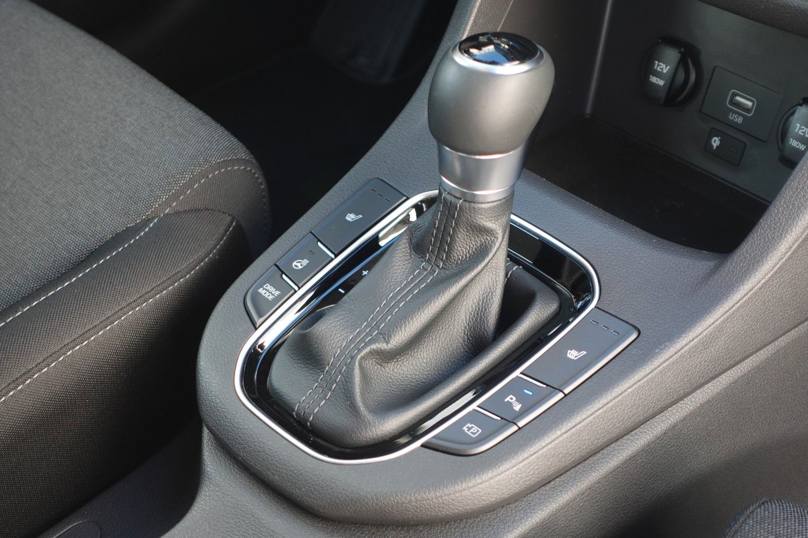 Fahrzeugabbildung Hyundai i30 Edition 30+ 1.0T-GDI AUTOMATIK,Navi,Kamera