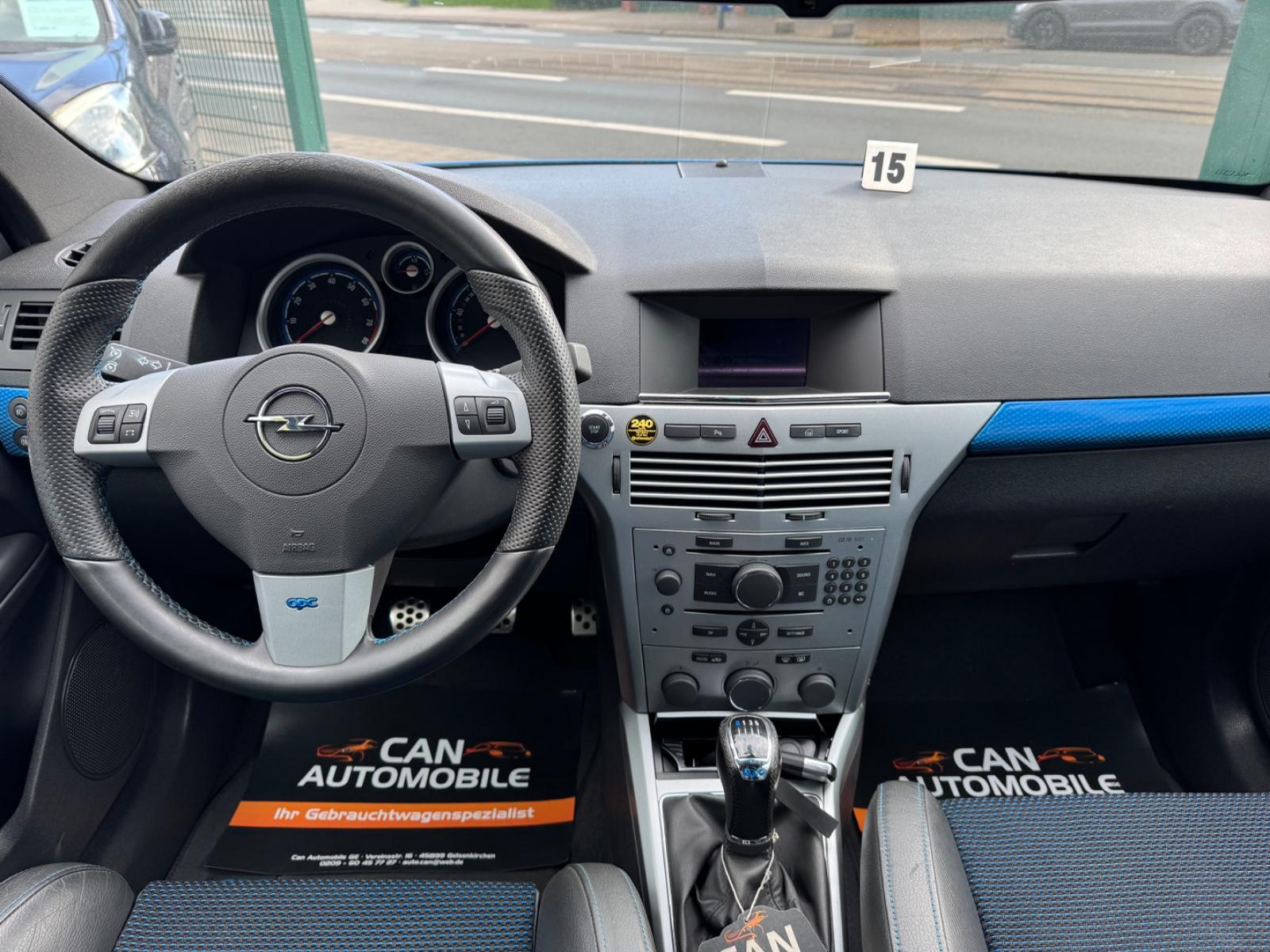 Opel Astra H GTC OPC 2.0 Turbo 241 ch BVM / 1ère main / Recaro / Suspension adaptative