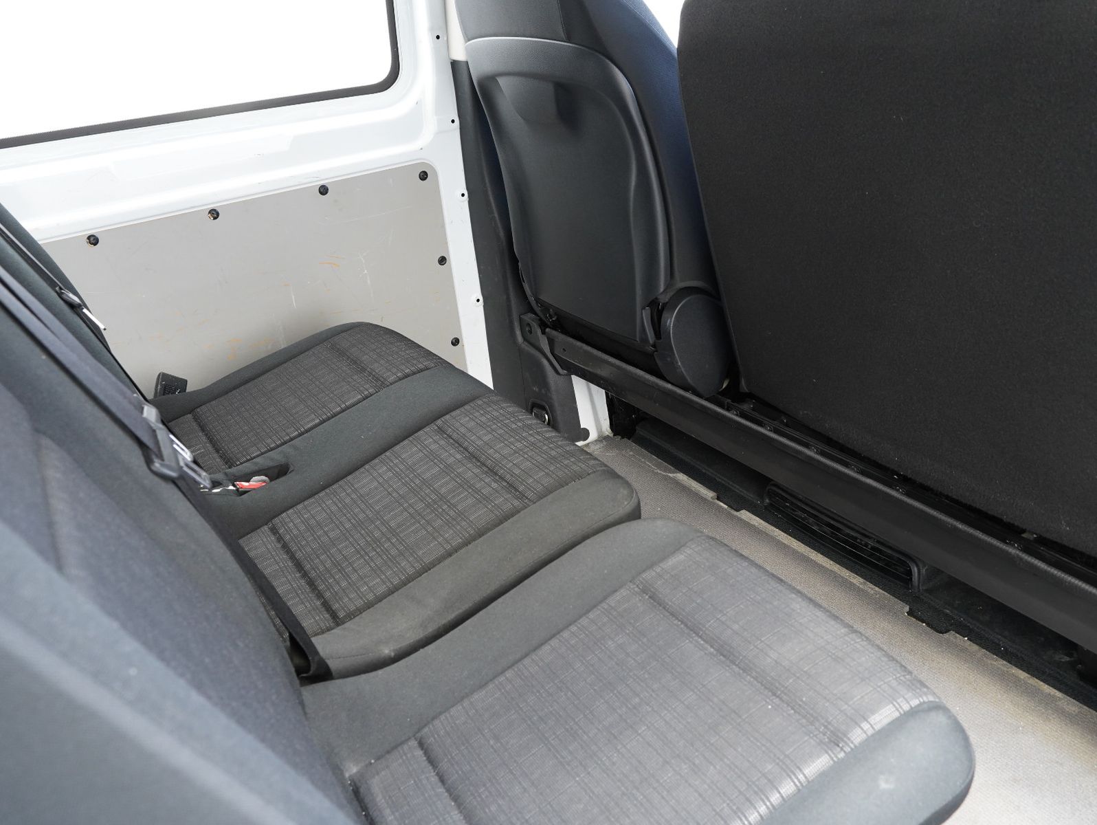 Fahrzeugabbildung Mercedes-Benz Vito Mixto 114 CDI RWD lang 6-SITZER/AHK