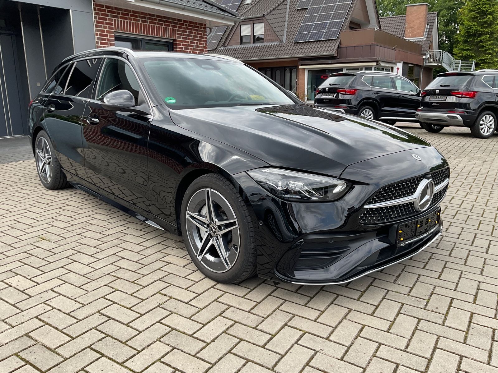 Fahrzeugabbildung Mercedes-Benz C 220 d T AMG Autom.,Navi,LED,Kamera,Carp,AHK