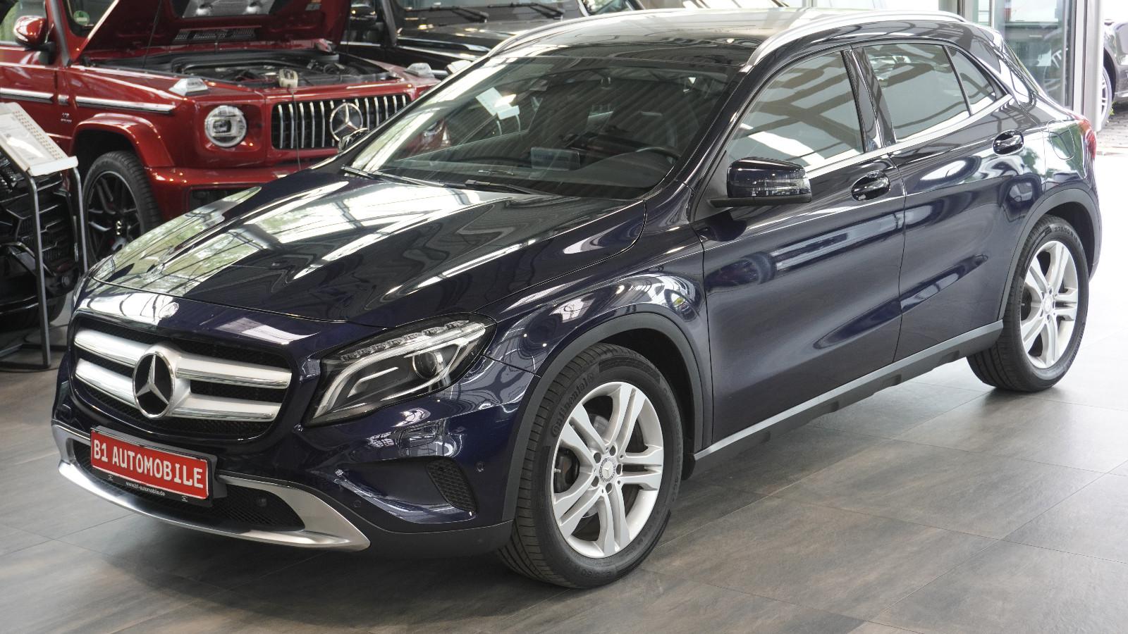 Mercedes-Benz GLA 200*BI-XENON*PANO*NAVI*