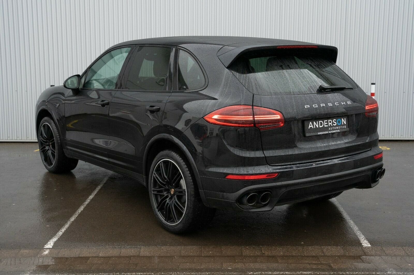 Fahrzeugabbildung Porsche CAYENNE 3.0 V6 PLATINUM PANO BOSE APPROVED