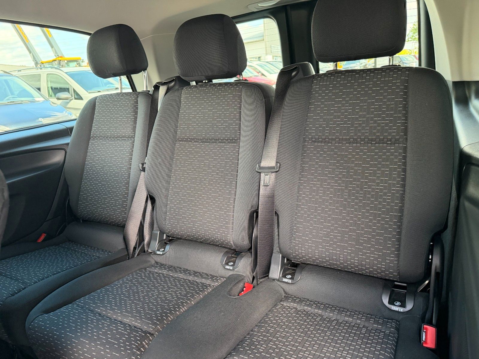 Fahrzeugabbildung Mercedes-Benz Vito 116 CDI 9G Tourer Extral DISTRONIC Stdh AHK