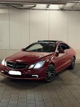 Mercedes-Benz E 250 CGI Coupé  - Mercedes-Benz E 250 in Bochum