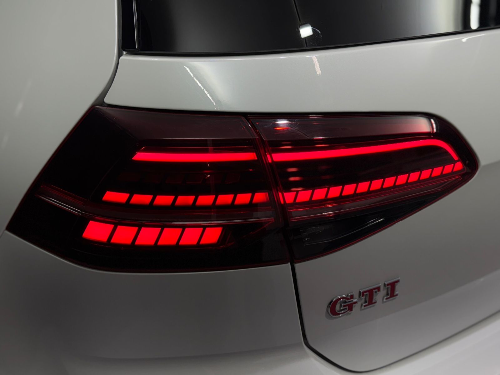 Fahrzeugabbildung Volkswagen Golf VII Lim. GTI TCR|DSG|NAVI|KAMERA|ACC|