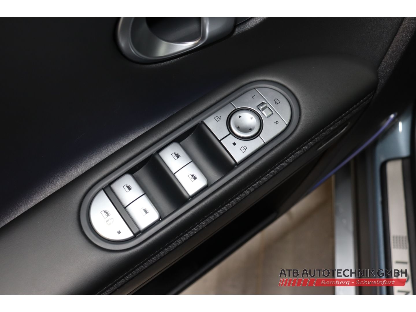 Fahrzeugabbildung Hyundai IONIQ 5 UNIQ 4WD 77,4 kWh Relax-Paket 20''LM-Fel