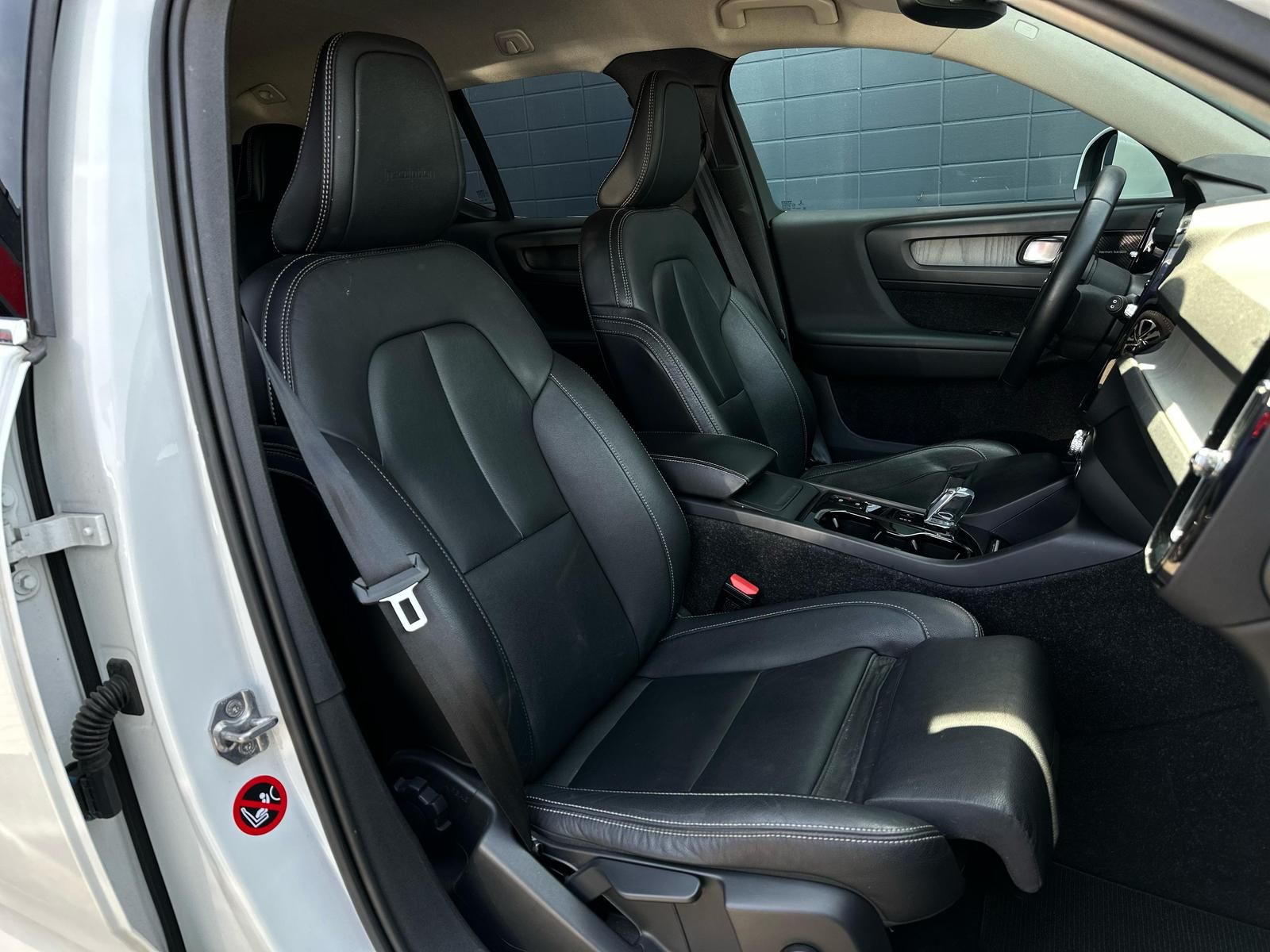 VOLVO XC40 2.0 D4 INSCRIPTION AWD LED#ACC#NAV#LH#VIRTU - Image 16