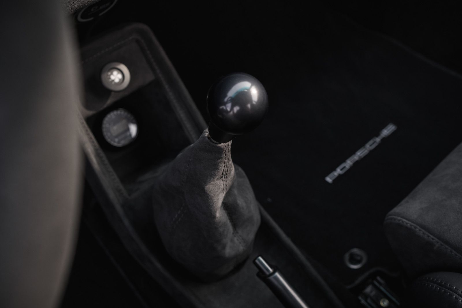 Fahrzeugabbildung Porsche 911 Carrera Coupe - 330PS - umfangr. restauriert