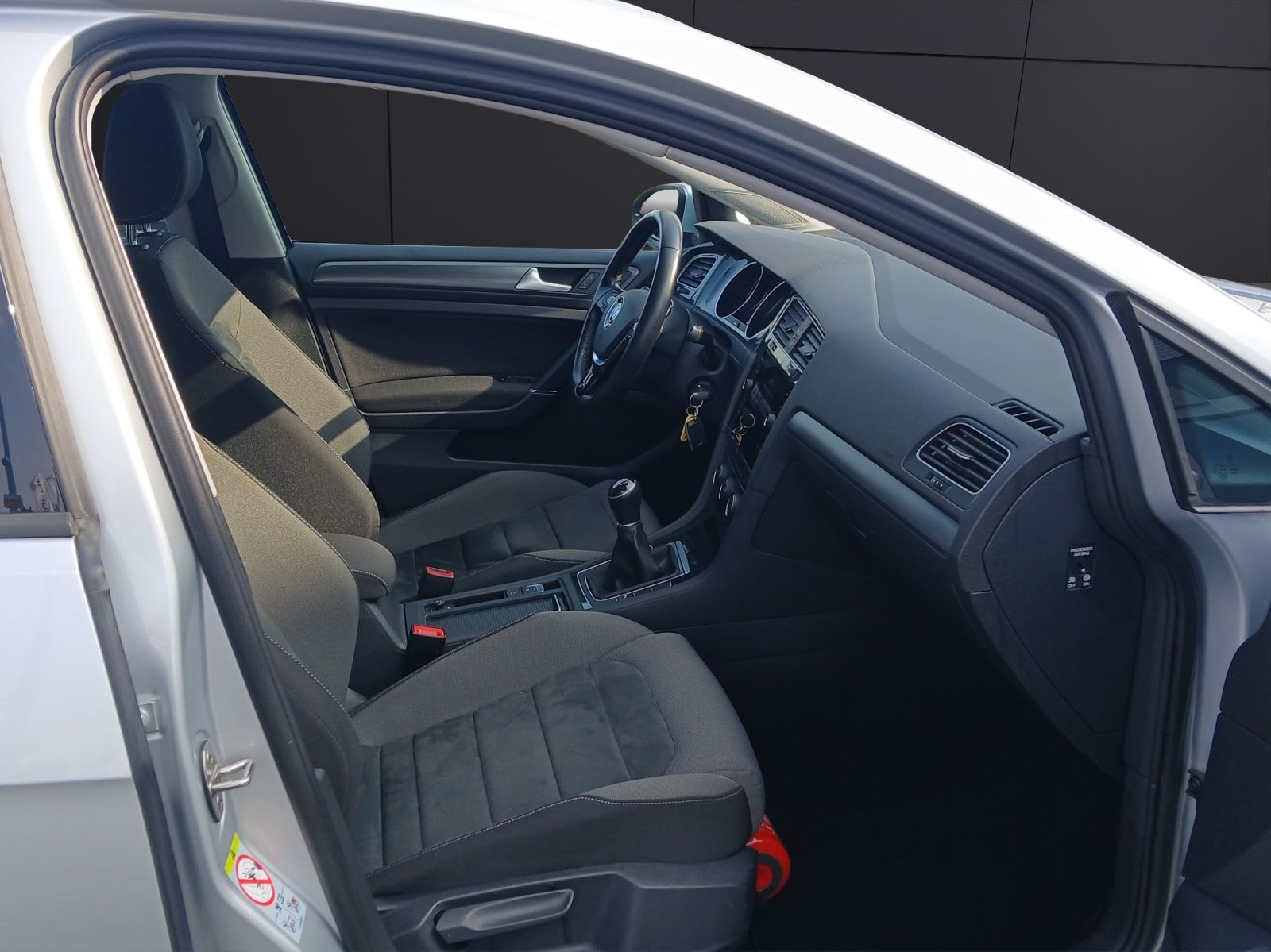 Fahrzeugabbildung Volkswagen Golf VII Variant TDI Comfortline Standhzg LED Na