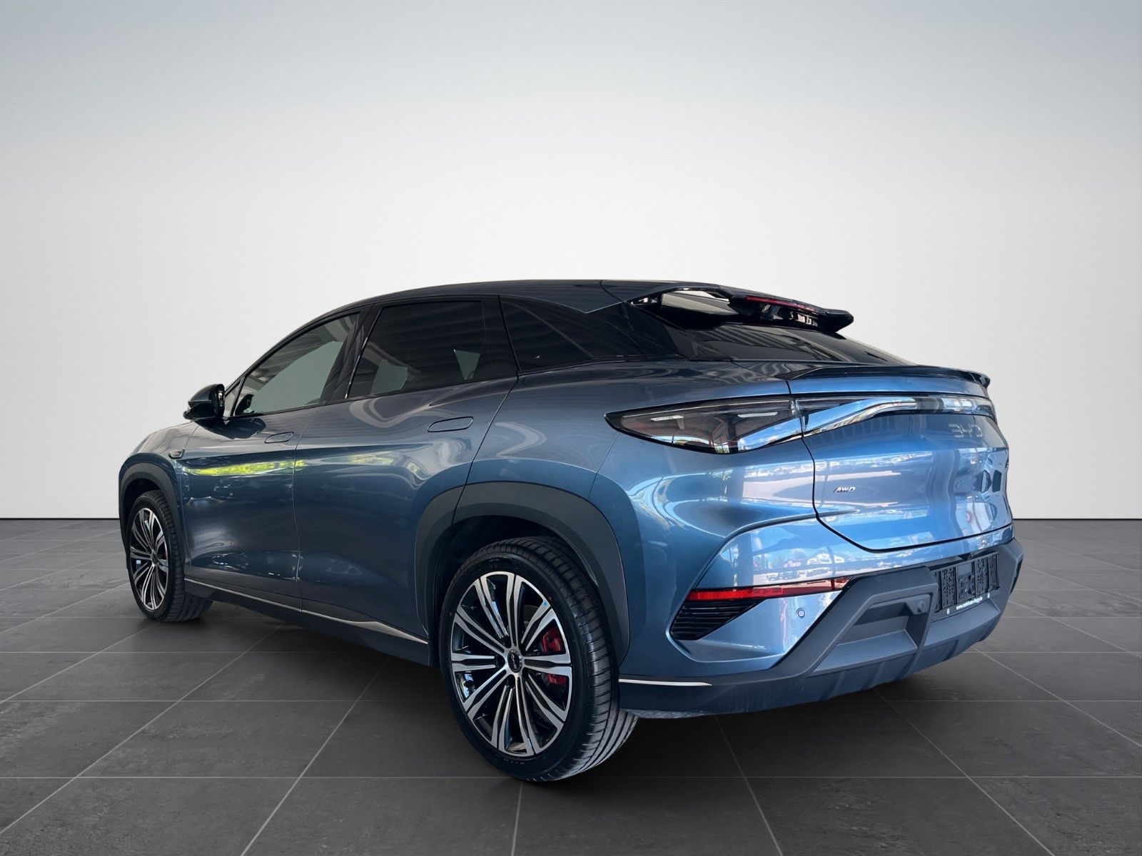BYD SEALION 7