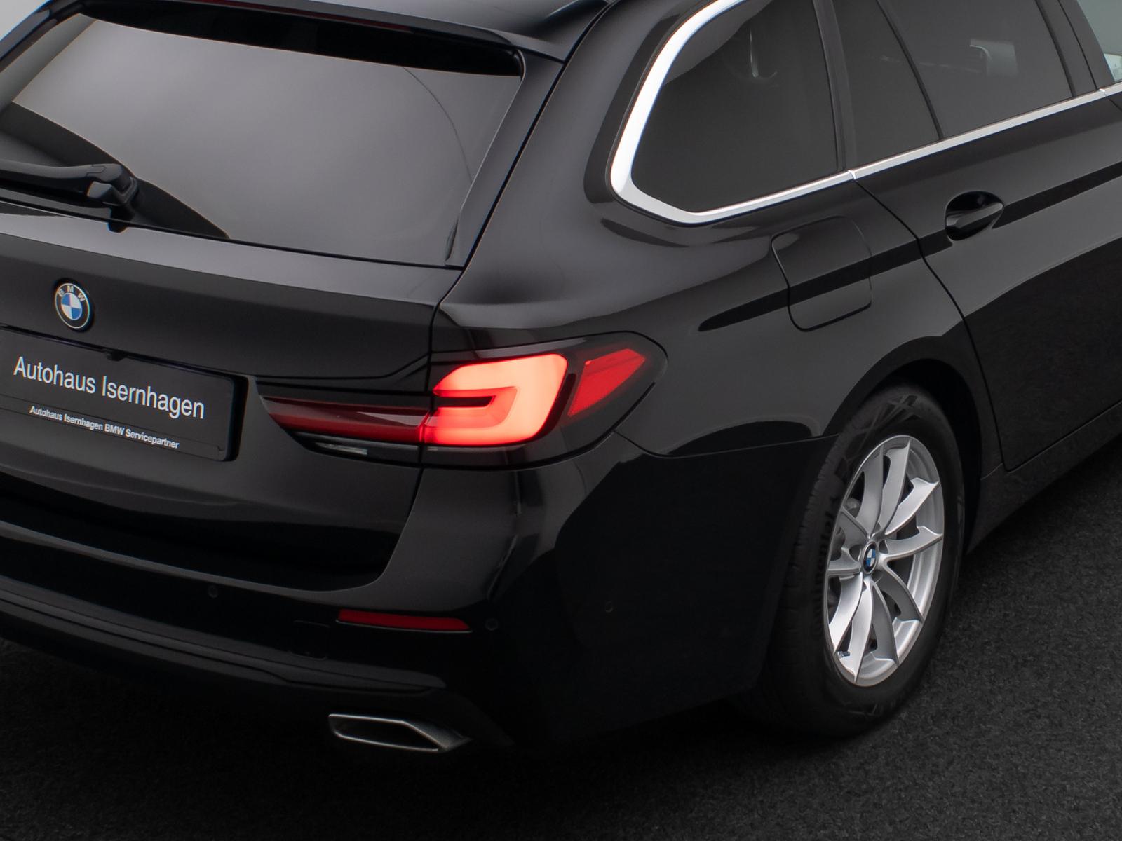 BMW 520d ACC 360°HUD DAB Panorama 4xKlima Komfort