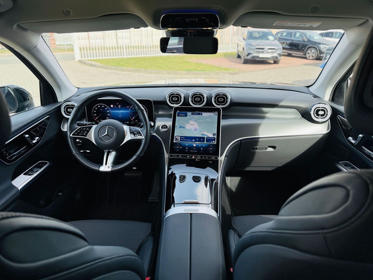 Fahrzeugabbildung Mercedes-Benz GLC 220 d 4M AVANTGARDE, AHK, LED, Navi, RFK, Wi