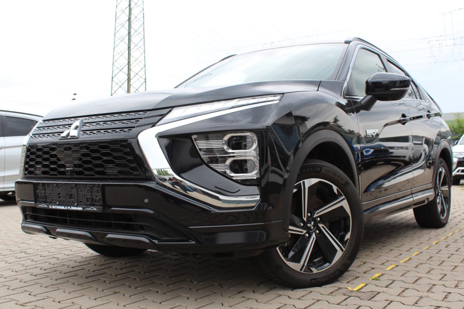 Mitsubishi Eclipse Cross 2.4 Plus Select Black 4WD ACC LED