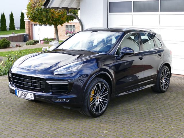 Porsche Cayenne Turbo S facelift * Carbon-Ceramic+21"Alu