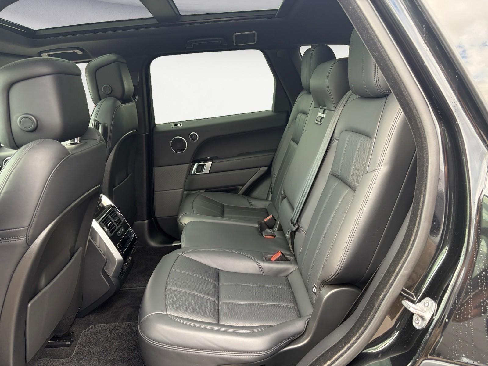 Land Rover Range Rover Sport 3.0 D300 HSE Dynamic Stealth G