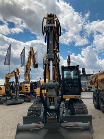 Liebherr R920 Compact 