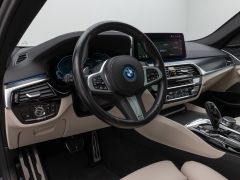 Foto Nummer 21: BMW 530e