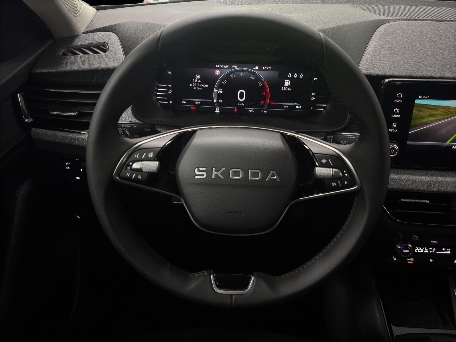 Fahrzeugabbildung SKODA Kamiq Tour 1,0 TSI 85 kW