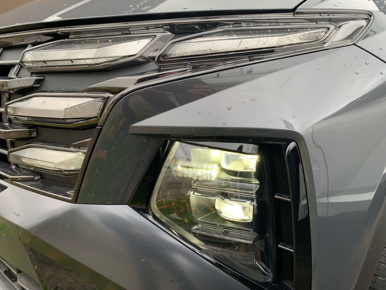 Fahrzeugabbildung Hyundai TUCSON 1.6 T-GDI Trend Hybrid 4WD Krell LED