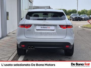 Jaguar F-Pace - 5