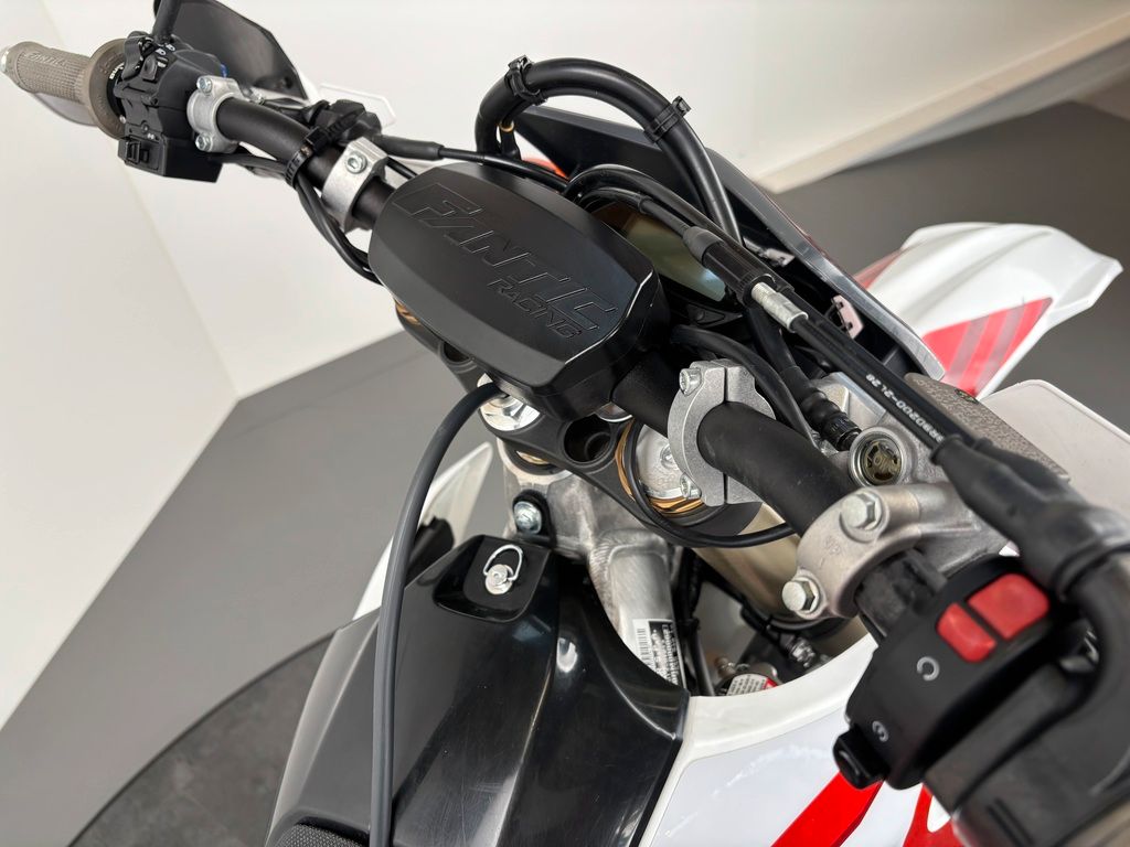 Fahrzeugabbildung Fantic XEF 450 Enduro 4T *SERVICE NEU