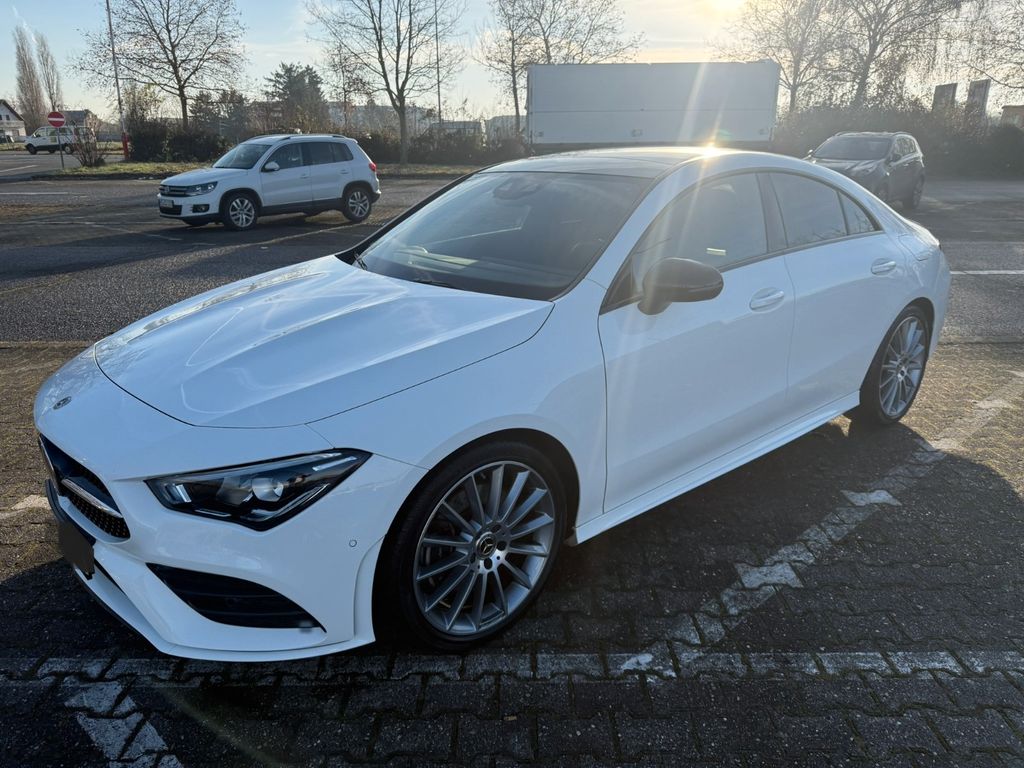Mercedes-Benz CLA 220