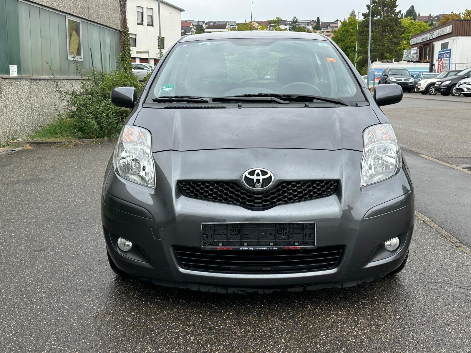 Toyota Yaris Life - 1. Hand - Tüv Neu -