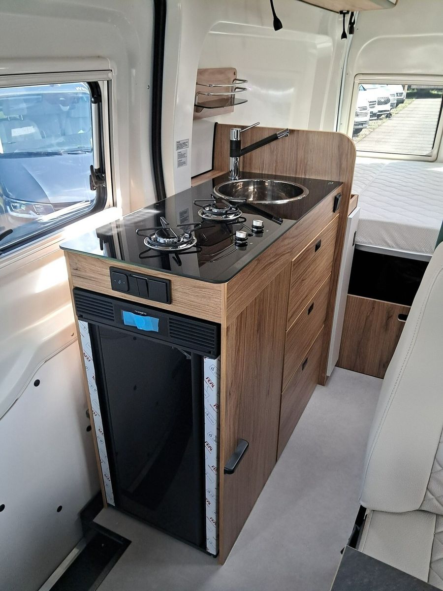 Fahrzeugabbildung Karmann Dexter 4x4 DE 560 AW Allrad 4x4, Rückfahrkamera