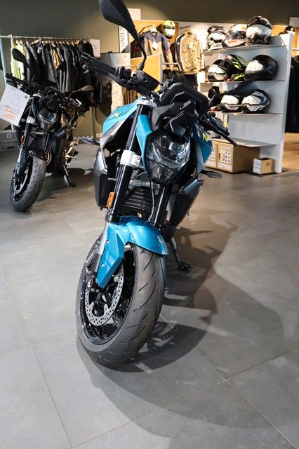 Fahrzeugabbildung BMW F900R A2
