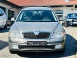 Skoda Octavia Combi 1.6 FSI Ambiente - Skoda Octavia: Fsi