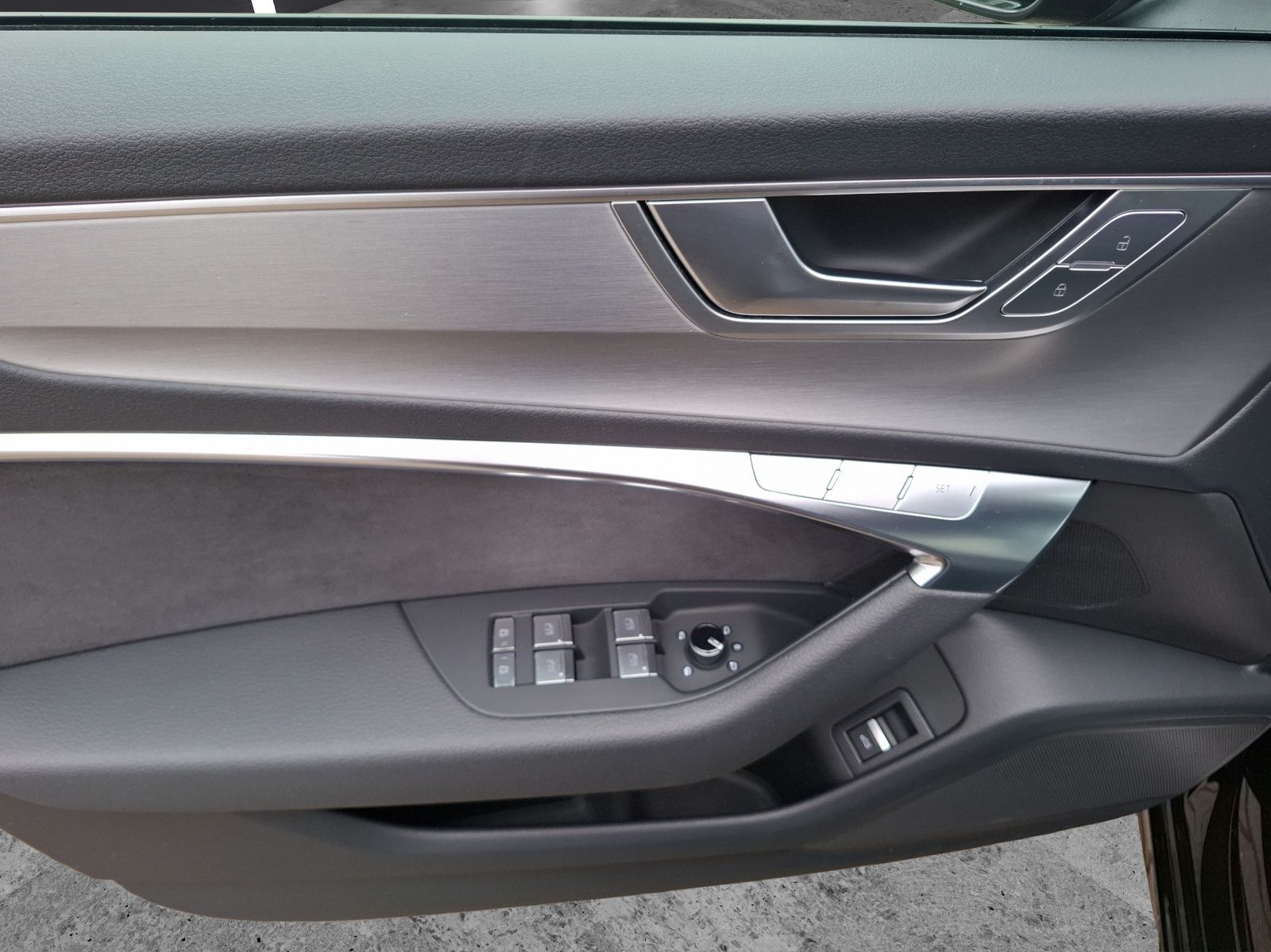 Fahrzeugabbildung Audi A6 Avant 55 TFSI Sport quattro S-tronic S-Line M