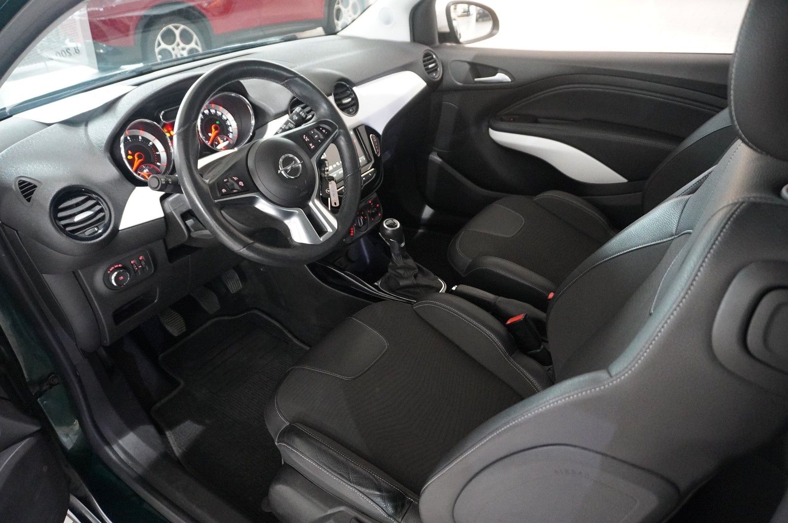 Fahrzeugabbildung Opel Adam 1.4 JAM NAVI/SHZ/PDC/KLIMA/LHZ/TEMP.