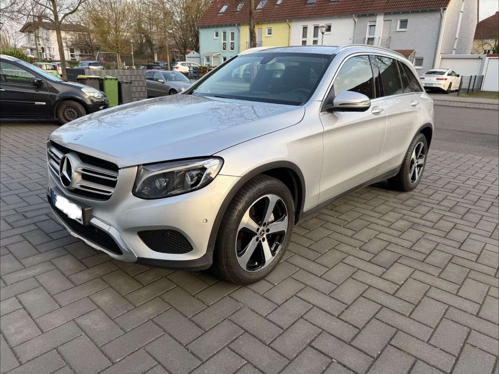 MERCEDES-BENZ GLC 220 d 4MATIC Autom.EXCLUSIVE LED Navi Kamera