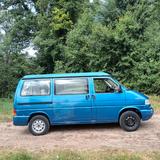 Volkswagen T4 California - blaue Volkswagen T4 California