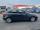 Audi A3 1.4 TFSI Ambiente*Automatik*Tempomat*Klimaaut - Audi A3 mit Benzin-Antrieb: Kleinwagen, 1.4