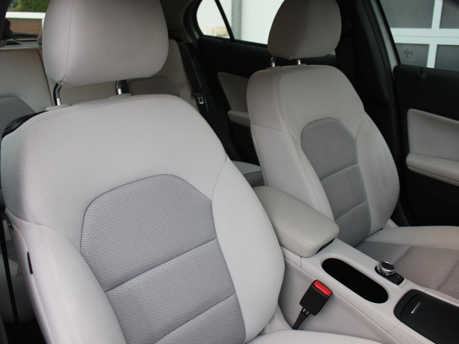 Mercedes-Benz GLA 200 CDI AT 4Matic Navi PDC SHZ Tempomat WR