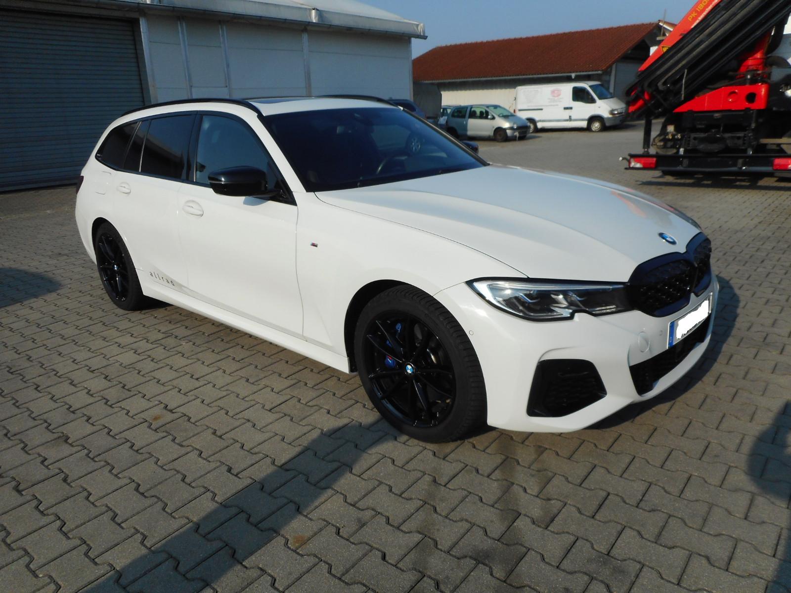 BMW M340i  xDrive HUD Pano LED 1. Hand