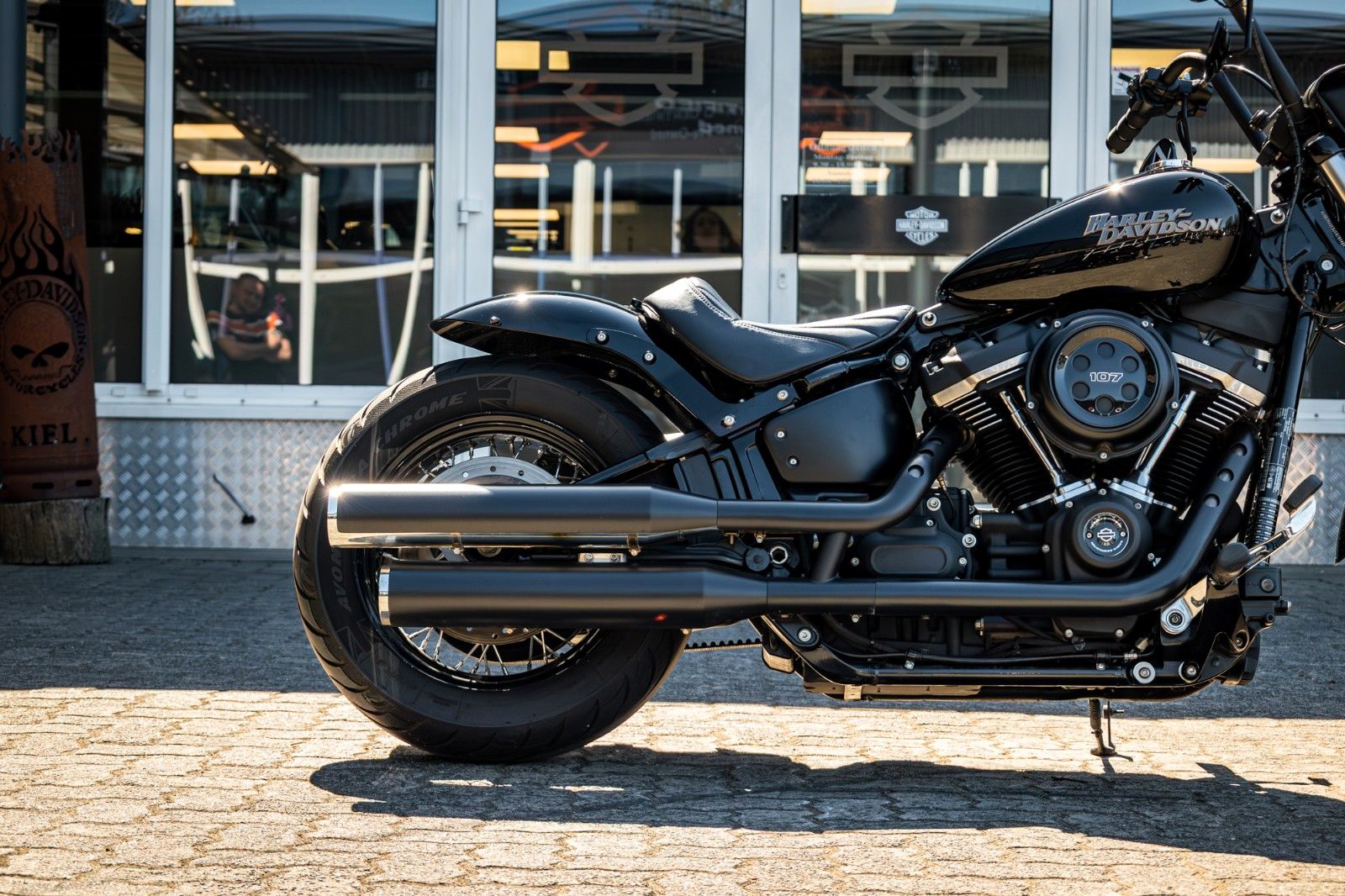 Fahrzeugabbildung Harley-Davidson STREET BOB FXBB - Heckumbau 200er Hinterreifen