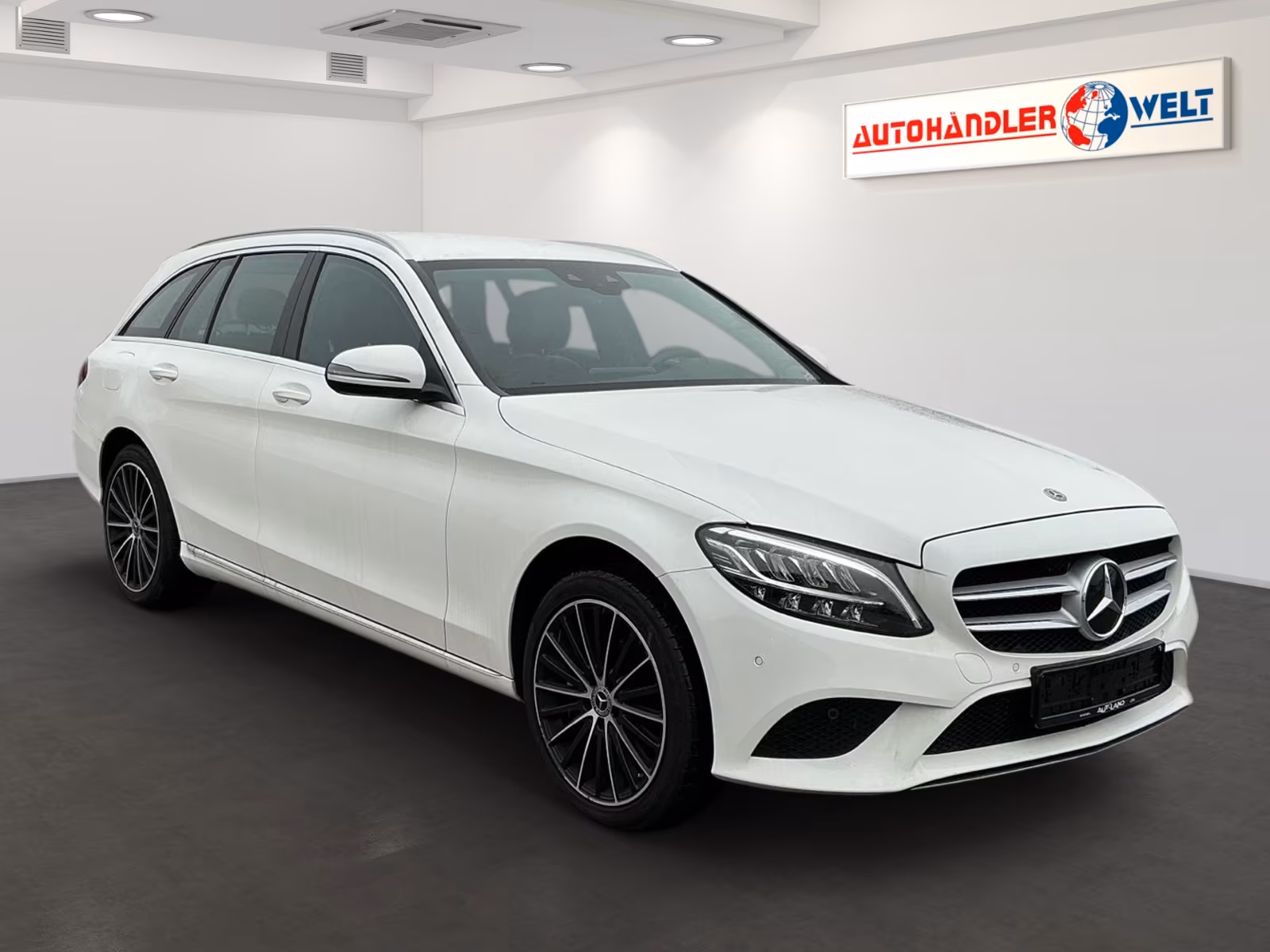 Mercedes-Benz C300 d T Avantgarde 4Matic LED Navi Kamera DAB