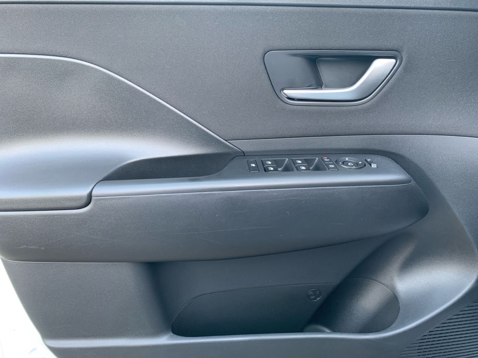 Fahrzeugabbildung Hyundai KONA 1.0 T-GDI Trend 7-DCT Navi 1Hd