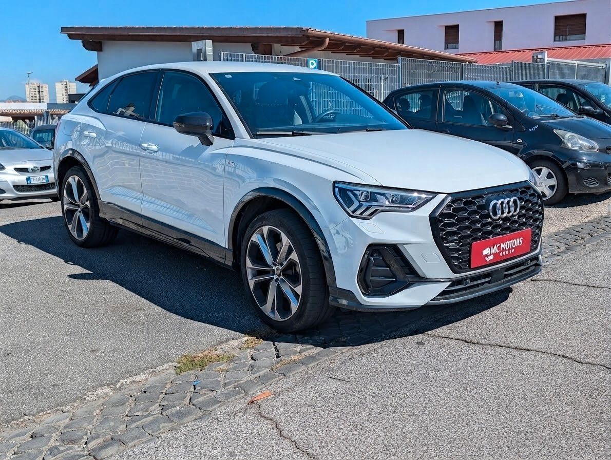 Other Audi Q3 SPB 35 TFSI e S tronic Identity Black imagem 3