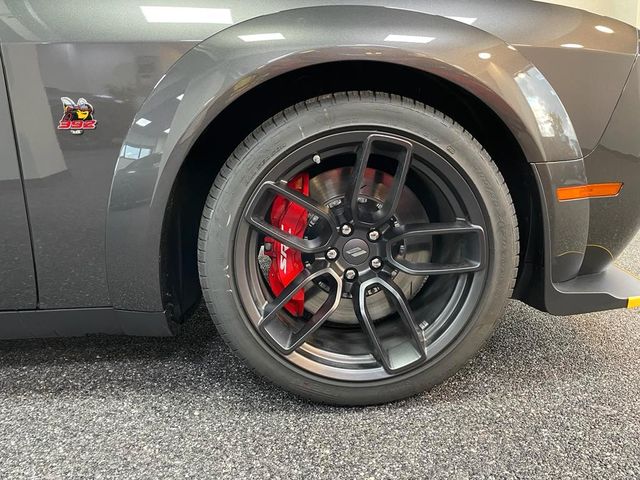 Fahrzeugabbildung Dodge CHALLENGER R/T WIDEBODY SCAT PACK -CARBONE